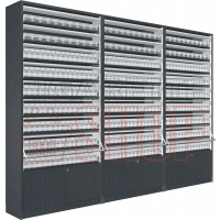 Тандемный шкаф тройной для продажи сигарет с девятью уровнями полок с синхронными створками и тумбой в открытом состоянии